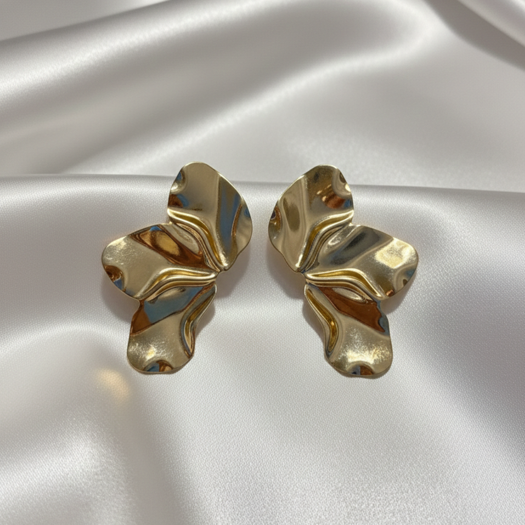 Brinco Flor de Pétalas Orgânico Minimalista