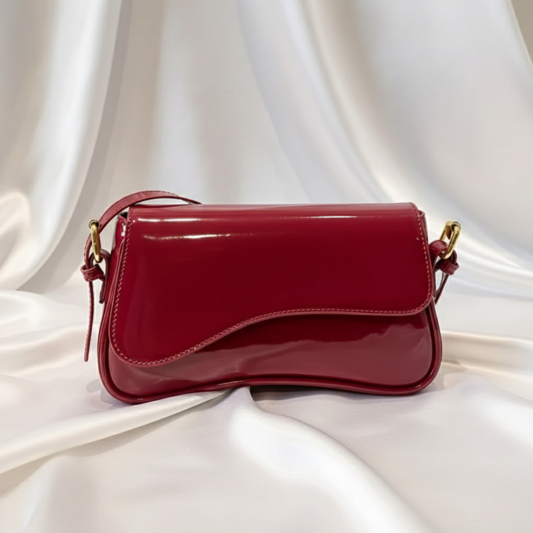 Bolsa Feminina Verniz Alça Ajustável Compacta