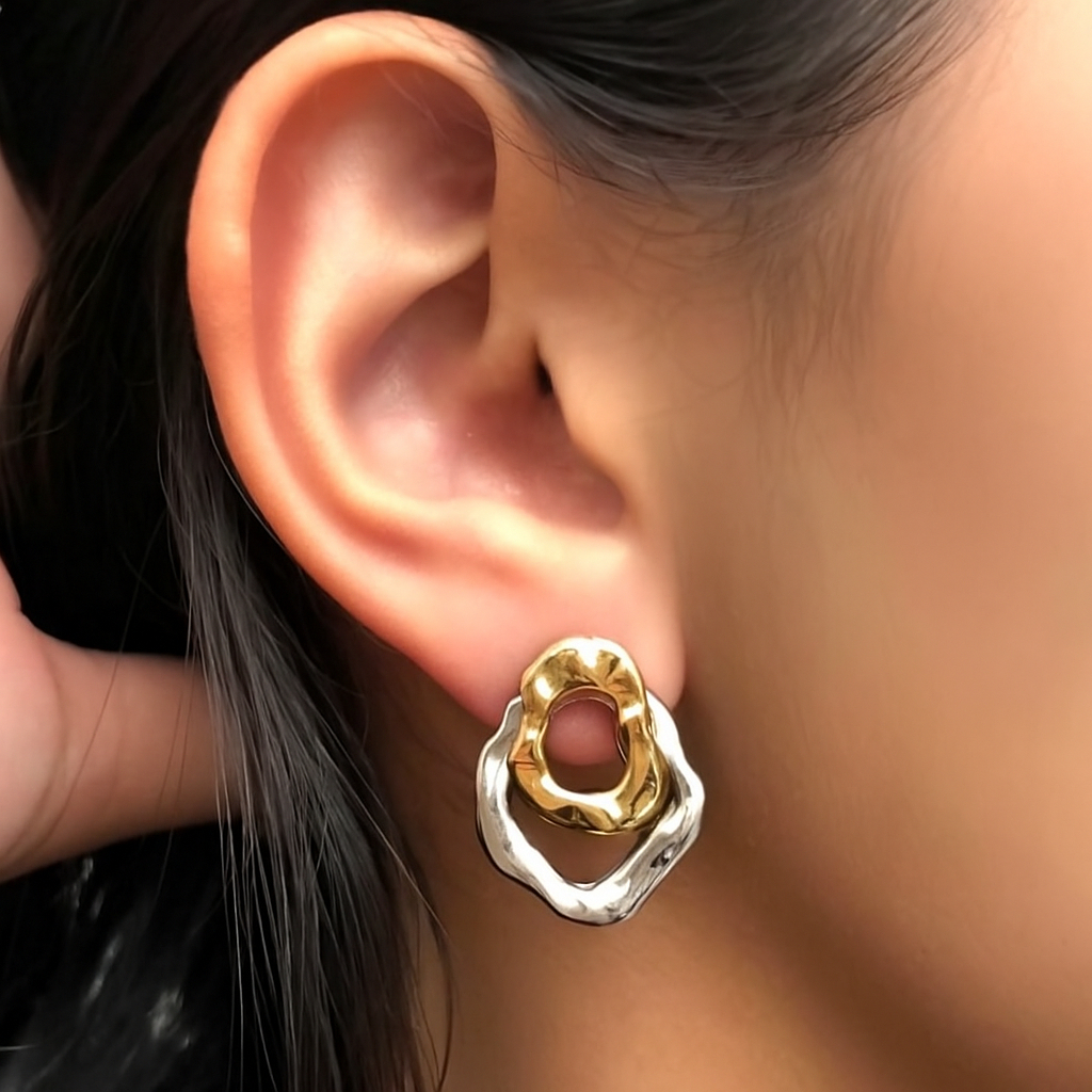 Brincos Feminino Orgânico Maria de Fátima Novela Vale Tudo Banhado à Ouro 18K